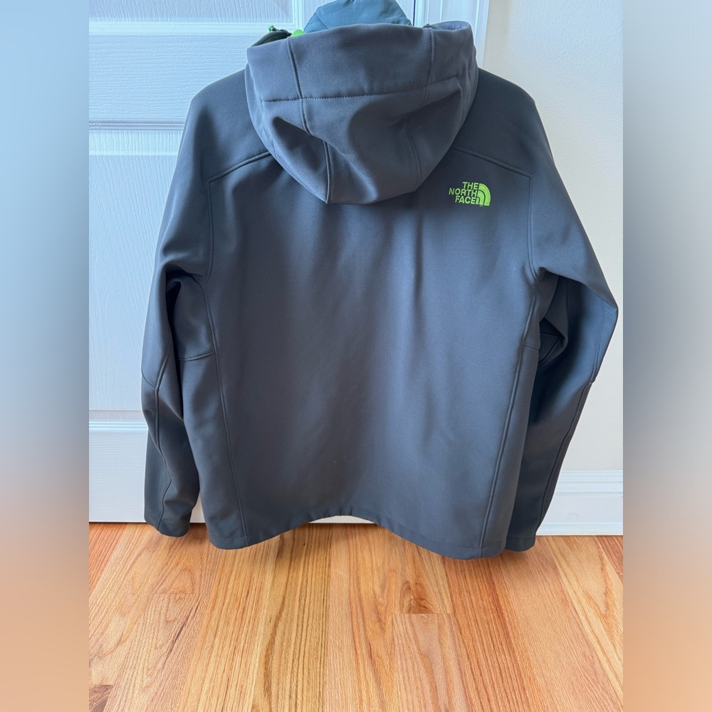 The North Face ski jacket - water proof & insulated